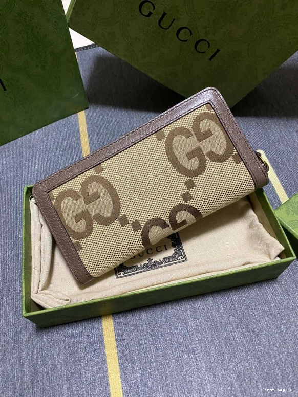 First bag ru GG jumbo Gucci Diana wallet 0813